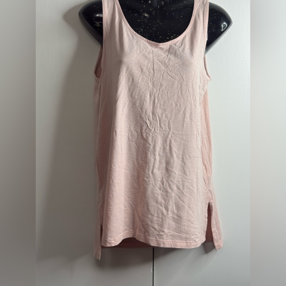 Saint Tropez West Light Pink Scoop Neck Women Tank with Side Slits Size M - NWOT - Picture 2 of 6